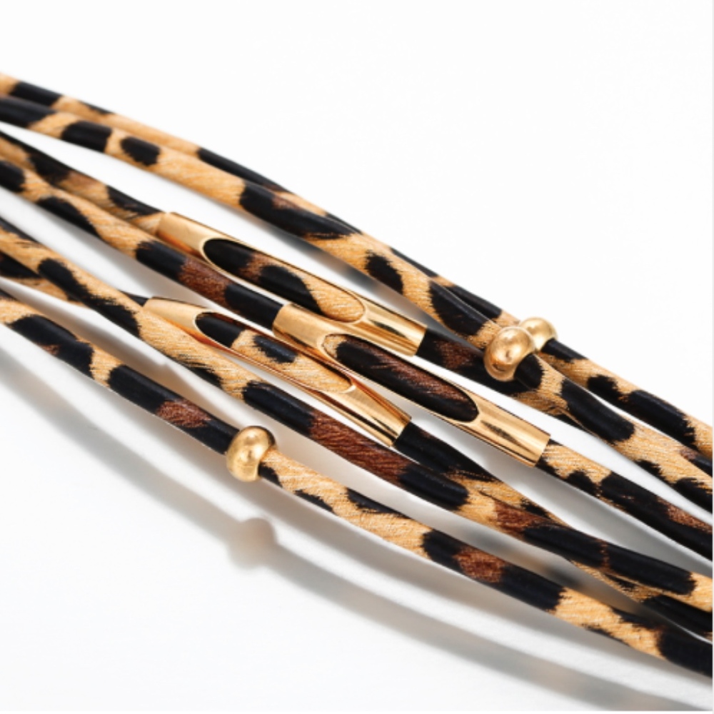 Leopard Print Wrap Bangle Magnet Bracelet - Picture 5 of 6
